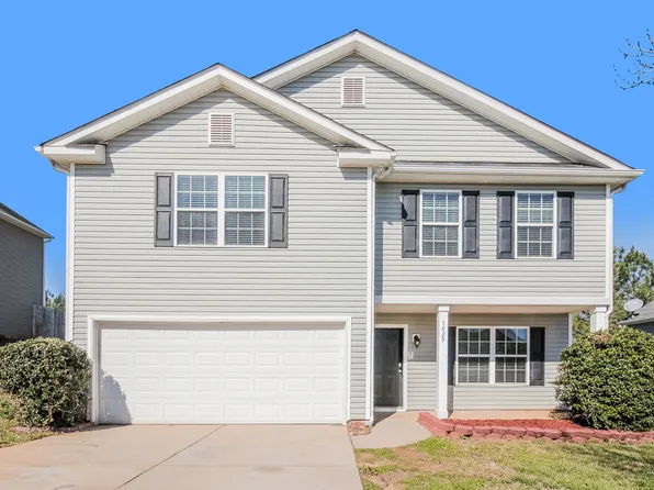 1425 River Run Rd, Lowell, NC 28098