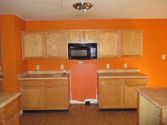 5th image of 8020 Ponderosa Pine Ln