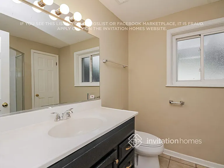 337 E Fullerton Ave — Photo 12