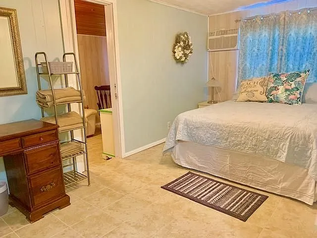 579 Beach Rd — Photo 11