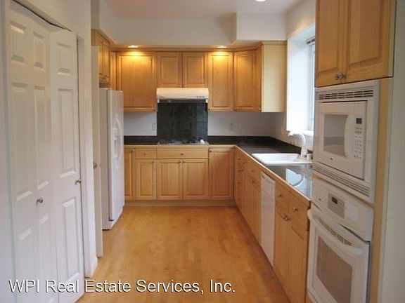 4th image of 14182 SE 8th St