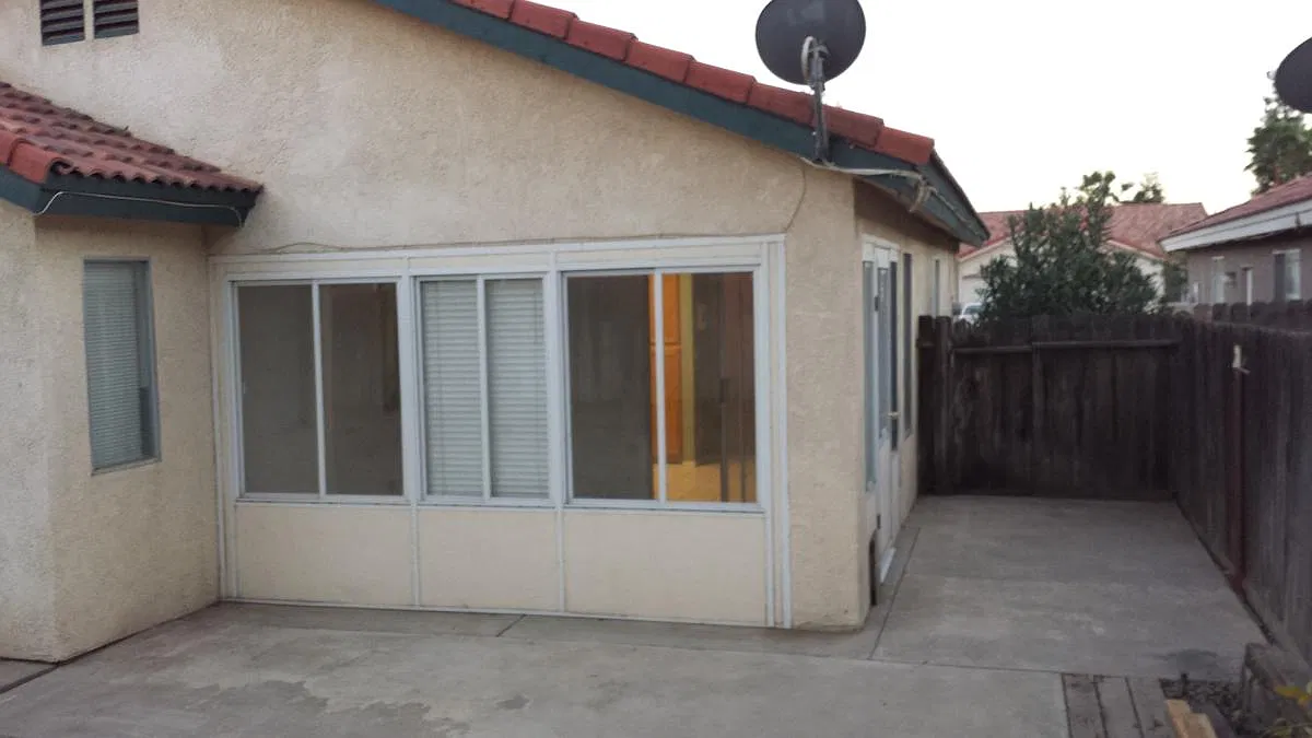 2 bed, 1156 sqft, $2,100 — Photo 3