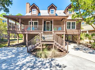 512 W Beach Ct, Folly Beach, SC 29439