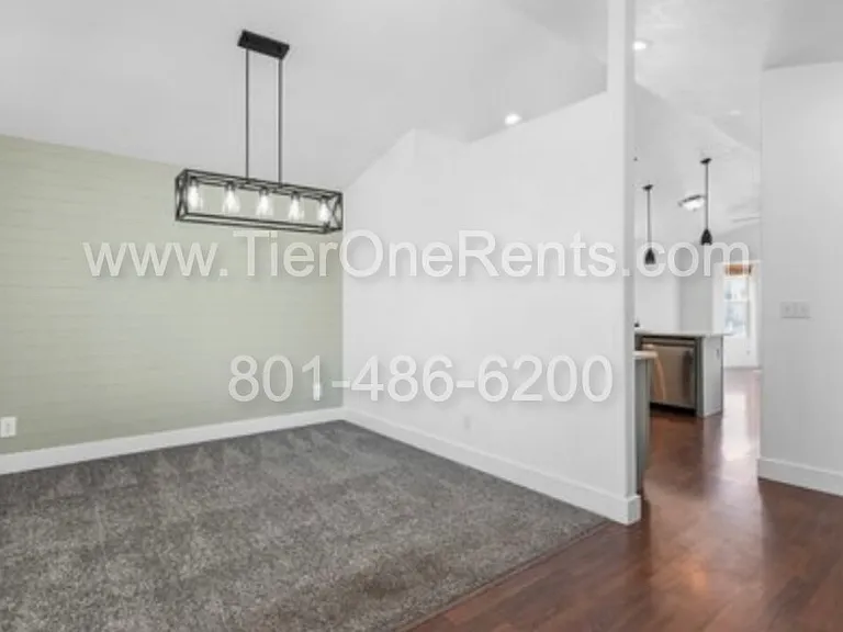 3818 E Rose Hearty Ln — Photo 4