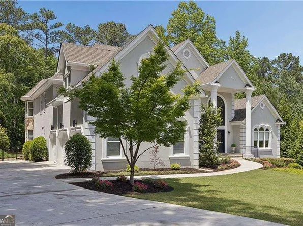 245 Plantation Way, Roswell, GA 30075