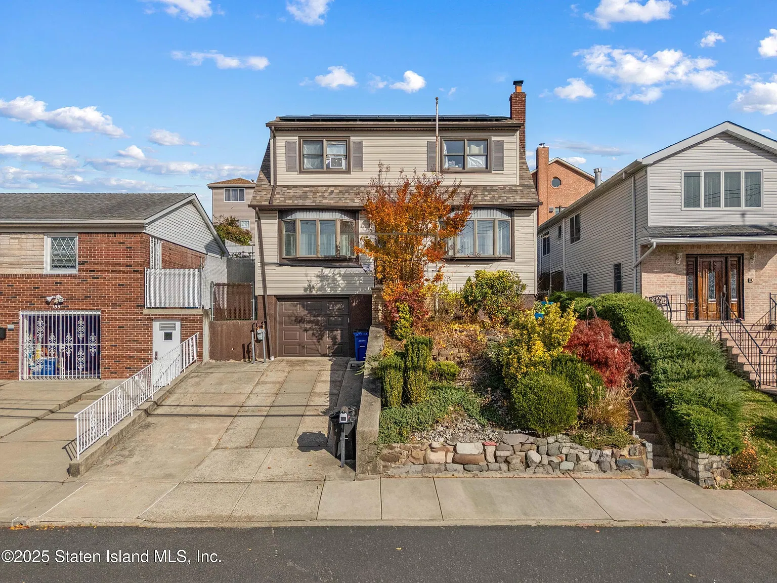 3 bed, 1392 sqft, $3,500 — Photo 1