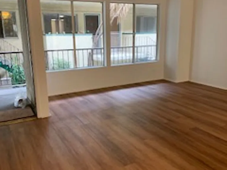 Villa Monica Apts. — Photo 8