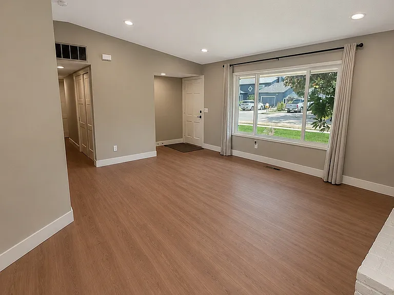1277 Hallinan Cir — Photo 5