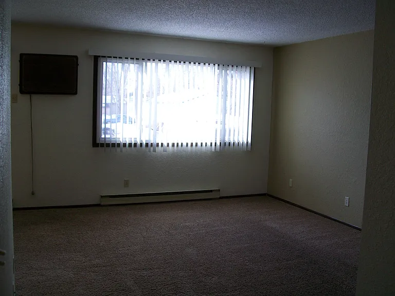 101 Leray Ave #7 — Photo 9