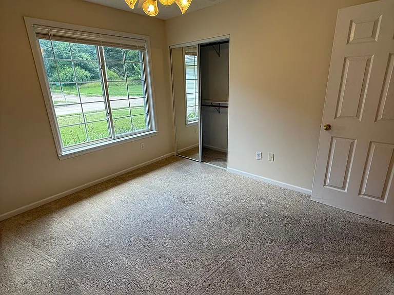 701 Manhattan Dr — Photo 12