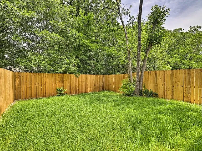 4909 Sunflower St — Photo 24