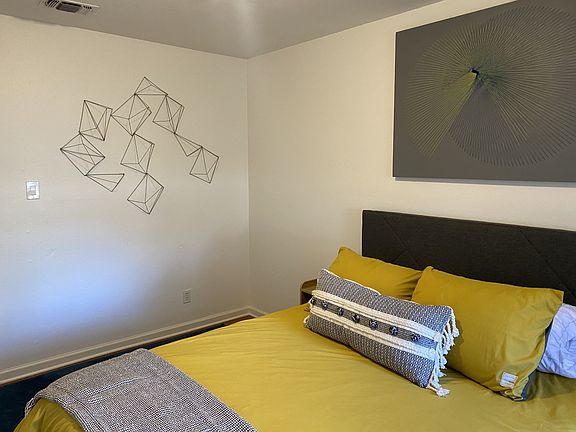 5th image of 5405 Brompton Cir #B