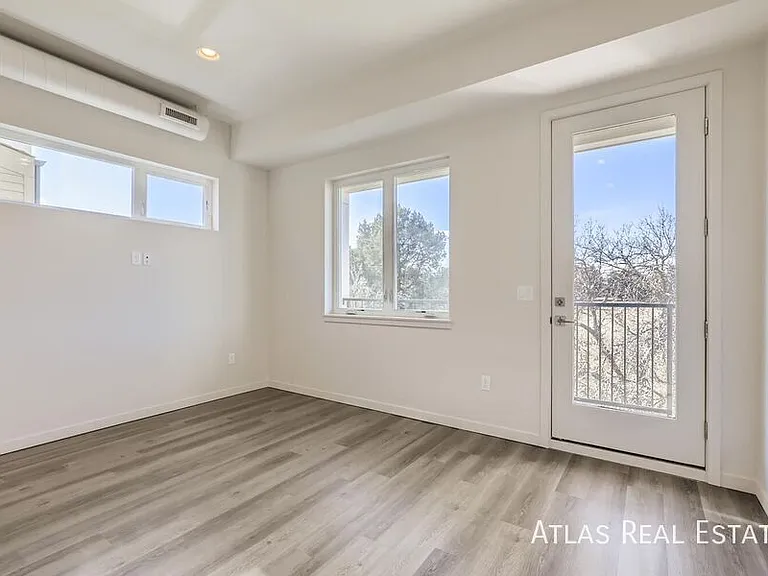 3830 N Olive St #204 — Photo 8