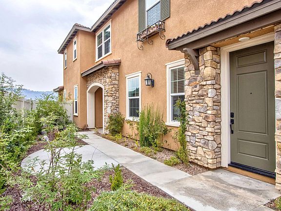 3rd image of 368 Ventasso Way
