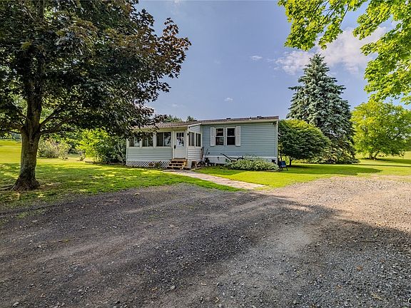2nd image of 4380 Bailey Rd