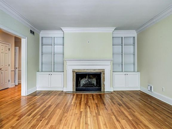 4th image of 6 Paces West Ter NW #6
