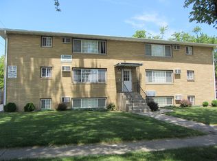 839 Greenbrier Rd #A5, Dekalb, IL 60115