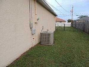 Side YArd