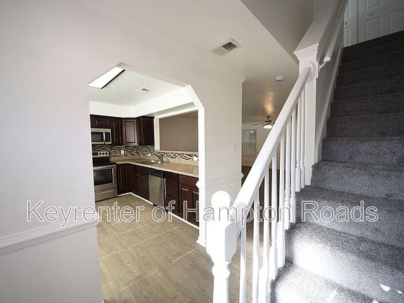 4th image of 1245 Corkwood Cir