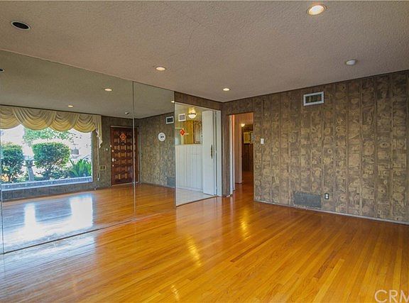 5th image of 9566 Pentland St