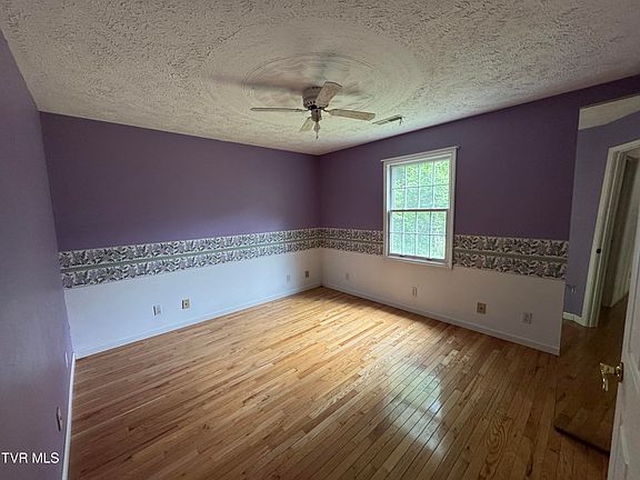 4th image of 1384 Stable Dr