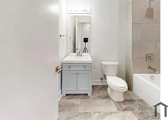 1726 W Susquehanna Ave #1B — Photo 11