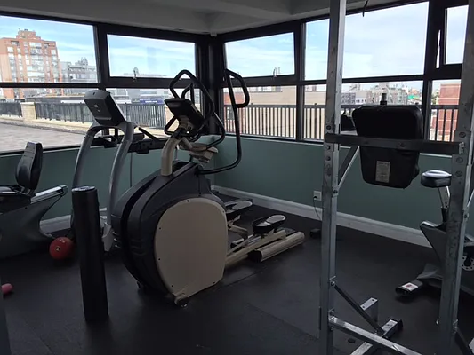 Rented by Premier Metro Realty Corp | media 26