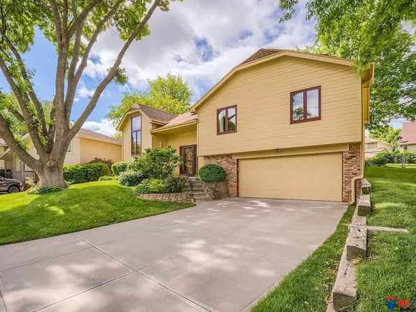 15357 Page St, Omaha, NE 68154