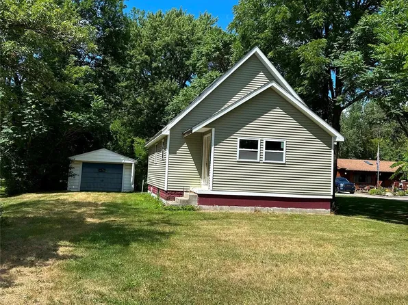 5325 Sitka St, Burton, MI 48519