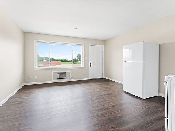 5th image of 4255 7th St #6