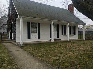16 Emanuel St, North Providence, RI 02911