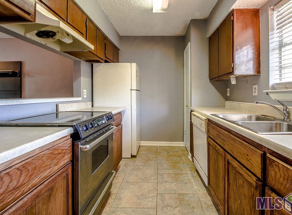 1st image of 1759 Boulevard De Province APT C