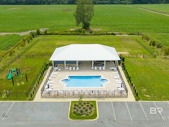 5th image of 809 Vacation Cir