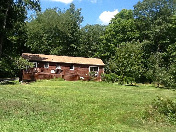 Huge back deck, mountain vie