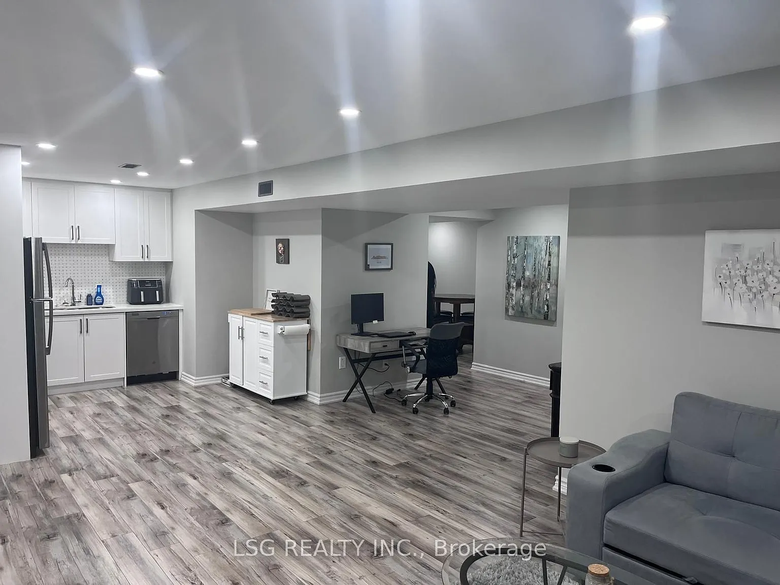 2 bed, $2,200 — Photo 3
