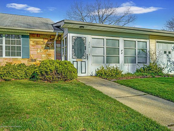 5th image of 34B Poinsetta Ct