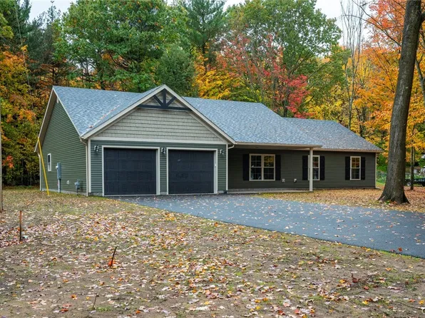 31160 Pinewood Dr, Black River, NY 13612