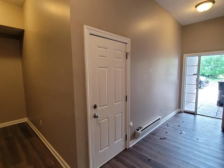 14273 Ellison Ave — Photo 2