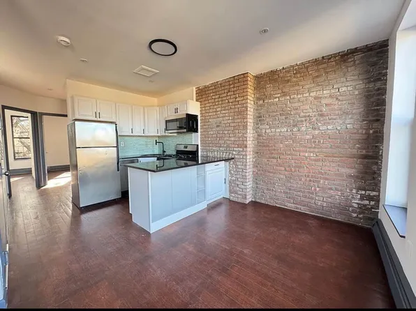 614 Lafayette Avenue image 1 of 7