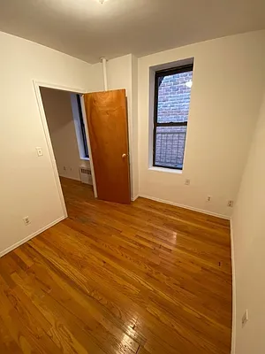 Rented by Bond New York | media 8