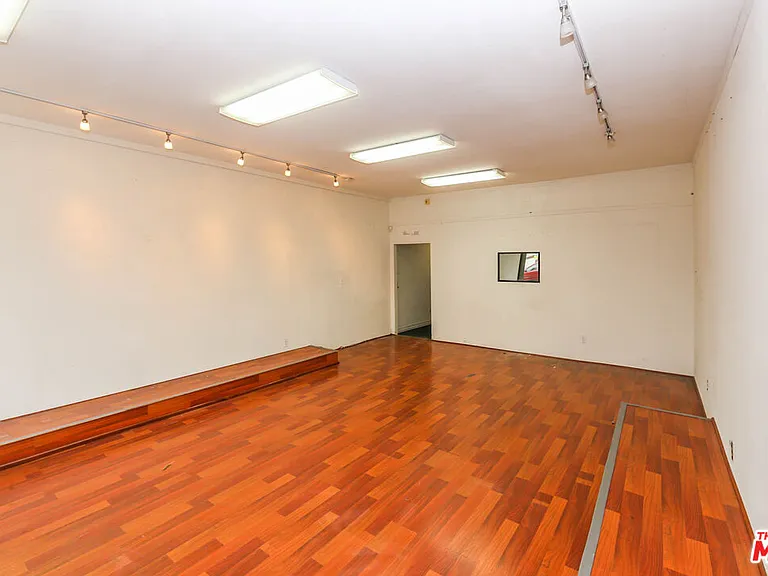 4015 W Olympic Blvd — Photo 4
