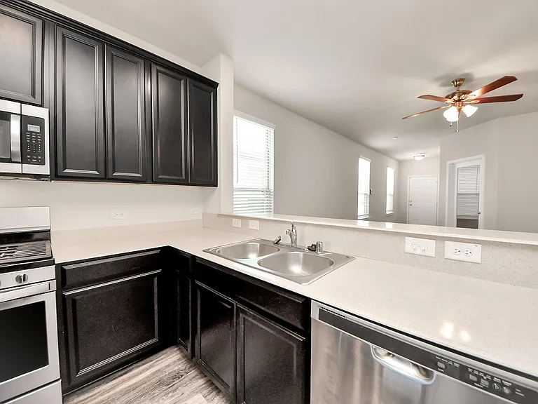 14626 Sierra Garden Dr — Photo 17