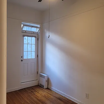 Rented by City Connections Realty | media 5