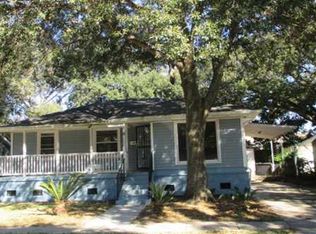 16 Azalea Dr, Gretna, LA 70053