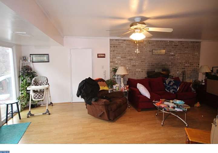 2nd image of 836 Sunnyside Ave