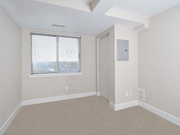 5th image of 503 W Chelten Ave #B1