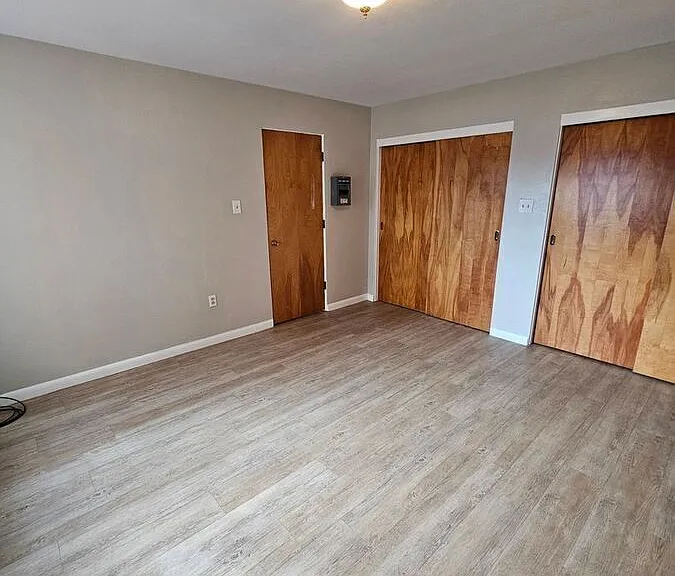 227 Hauser Blvd #B — Photo 4
