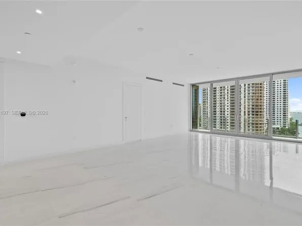 300 Biscayne Boulevard Way #1103, Miami, FL 33131