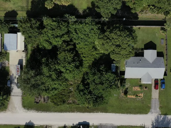 8735 100th Avenue, Vero Beach, FL 32967