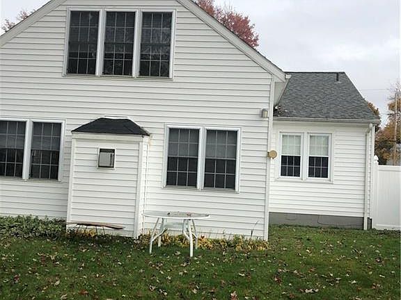 3rd image of 644 82nd St